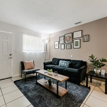Stylish 2Br Escape In Miami Close To Downtow Exterior photo